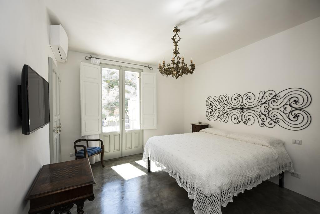 Sanbartolomeo Casa & Putia Bed and Breakfast Scicli Εξωτερικό φωτογραφία